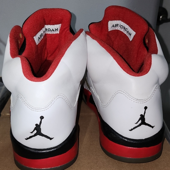 Mens 10 Air Jordan Fire Red 5 Black Tongue 2013 - Picture 3 of 9